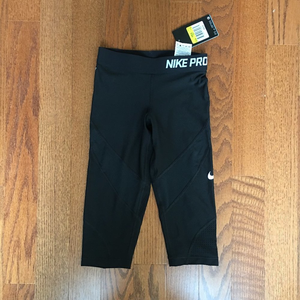 NWT Nike Pro Girls Hypercool Capri Leggings